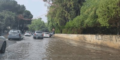 Polisten mecbur kalmadıkça trafiğe çıkılmaması uyarısı