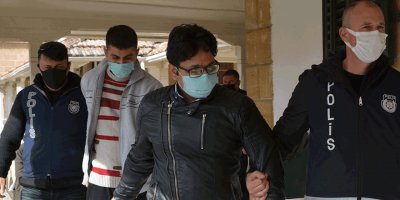 Öldürüp, para dolu çantayı alarak kaçtılar