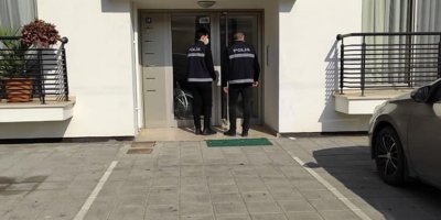 Ev karantinasında olanlar polis tarafından denetleniyor