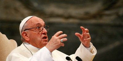 Papa Francis corona aşısı yaptırdı