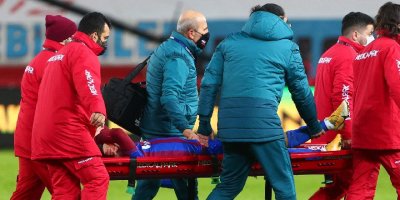 Konyaspor maçında sakatlanan Abdülkadir Ömür sezonu kapattı