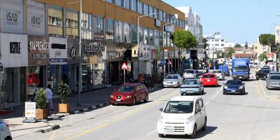 Yarından itibaren bazı işyerleri ve faaliyetler kademeli olarak açılacak