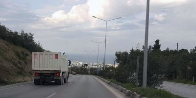 "Girne-Lefkoşa yolu ağır vasıtalar için tehlike arz ediyor"