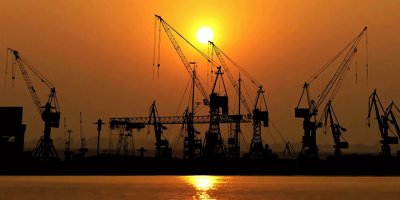 Dış ticaret açığı Şubat'ta 3.3 milyar dolar oldu