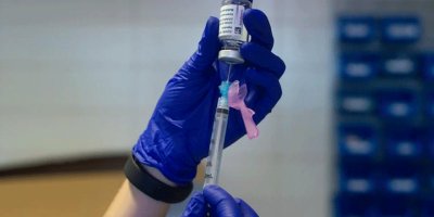 Ülkeler AstraZeneca aşısı için önlem alıyor