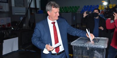 Erhan Arıklı yeniden Genel Başkan seçildi