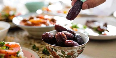 İftarda nasıl yiyecekler tüketmeliyiz?