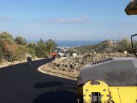 Karmi’de asfalt çalışması gerçekleştiriliyor