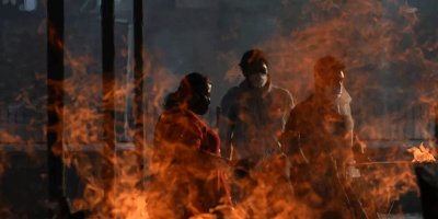 Hindistan'da Kovid-19 salgınında bugüne kadarki en yüksek günlük can kaybı