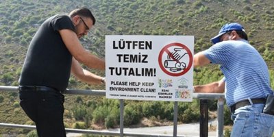 “Elindeki çöpü yere atma”