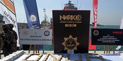 Suriye açıklarında ele geçirilen 1.5 ton esrar, Mersin'e getirildi