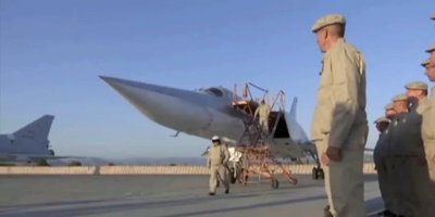 Suriye’ye giden Rus Tu-22 uçakları Hmeymim Üssü’nden ilk uçuşlarını gerçekleştirdi