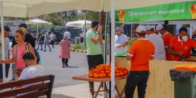 Maraş’ta Portakal ve Portakal Suyu Dağıttı