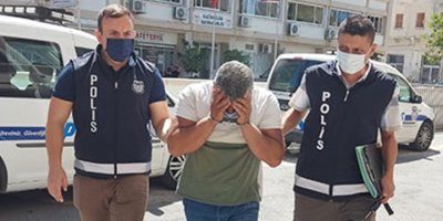 Kızını kemerle dövdü!