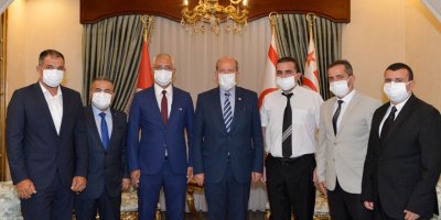 Cumhurbaşkanı Tatar Eğitimciler Sendikası’nı kabul etti