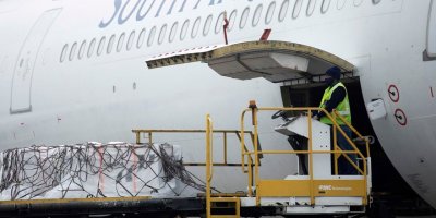 Güney Afrika'da 2 milyon doz aşının dağıtımı durduruldu