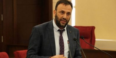 İstifa etsen ne yazar?