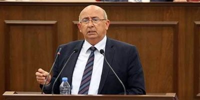 Hükümetin inadı ülkeyi kaosa sürüklüyor