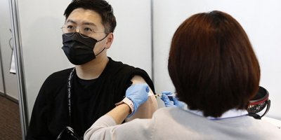 Dünya genelinde 2 milyar 960 milyon dozdan fazla kovid-19 aşısı yapıldı