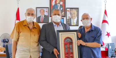 İngiliz ordusunda görev yapan Chamberlaın, Arter'i ziyaret etti