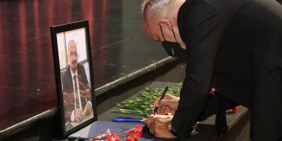 GAÜ ailesi Güngör için, anma ve veda töreni düzenledi