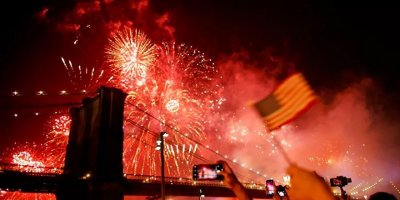 ABD’deki 4 Temmuz Bağımsızlık Günü kutlamaları: 150 kişi silahlı saldırı sonucu öldü