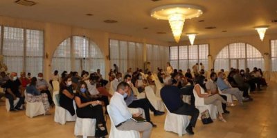 CTP'de Erdoğan'ı protesto ediyor