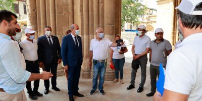 Cumhurbaşkanı Tatar, Selimiye Cami restorasyon çalışmalarını inceledi