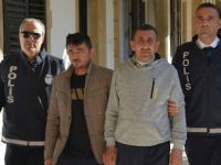 Polisi darp etmekten yargılanacaklar