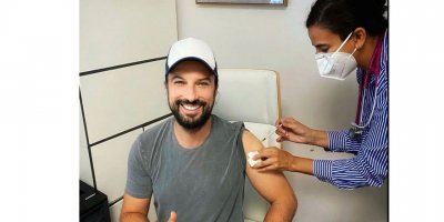 Megastar Tarkan aşı oldu