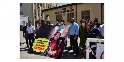 Üstel, keyfi atamalar yapıyor!