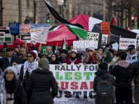 ABD'nin Başkenti Washington'da toplanan binlerce kişi, Başkan Trump'ın Kudüs kararına tepki gösterdi