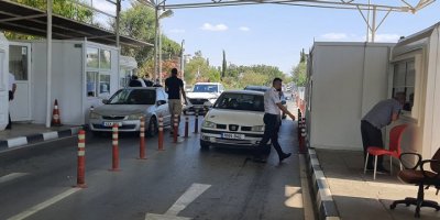Tam aşılı kişilerin kapılardan testsiz geçişi başladı