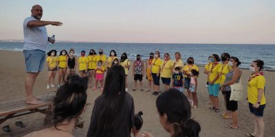 DAÜ-SAGM 12 binden fazla deniz kaplumbağasını su ile buluşturdu