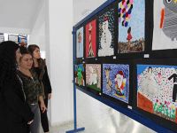 LAÜ’de “Sanat İçinde Renk” Sergisi açıldı