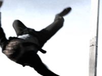 4 metreden beton zemine düşen Abuzer Karadağ yoğun bakımda