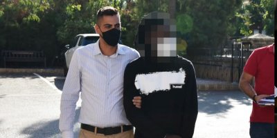 Arkadaşını meyve bıçağı ile bıçakladı