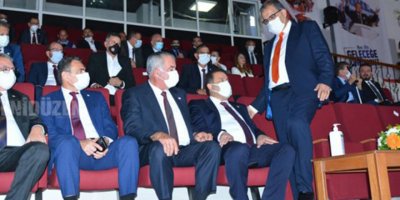 Saner ve Sucuoğlu tokalaşmadı!