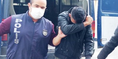 Çamaşır toplarken gürültü yapan eşini darp etti