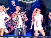 Evan’lı gecede konukları “Cin” çarptı