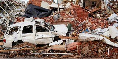 Biden, kasırganın 100'den fazla can aldığından korkulan Kentucky'de büyük federal afet ilan etti