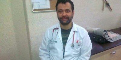 Aşı karşıtı aile hekimi, koronavirüsten hayatını kaybetti