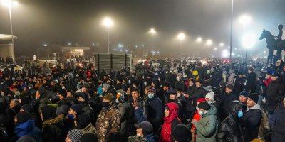 Kazaklar neden sokaklara döküldü?