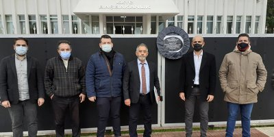 Turizm acentelerinden hükümete siyah çelenk