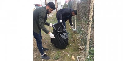 LAÜ öğrencileri “Temiz Çevre, İyi Gelecek” projesi kapsamında Gemikonağı sahilini temizledi