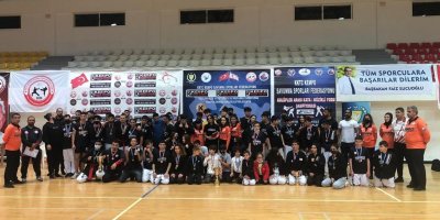 KEMPO renkli kuşak sınavı yapılıyor