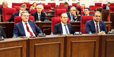 Hükümetin güven oylaması yarın yapılacak