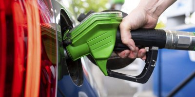 Türkiye'de akaryakıt zammı geri çekildi