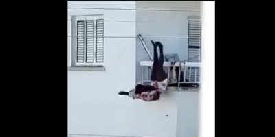 Evinin balkonundan kendisini aşağıya attı (Video Haber)
