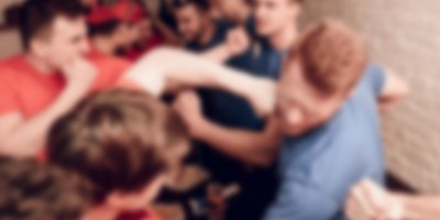 Tartıştığı kişinin burnunu kırdı!